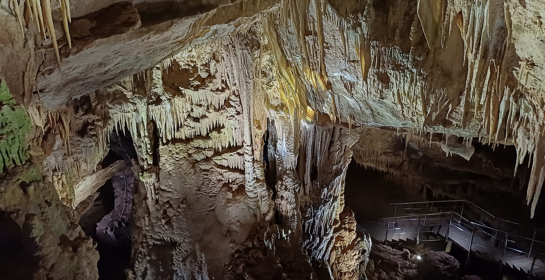 From the Black Sea to Tskaltubo's Healing Springs – 5-Day Western Georgia Tour
