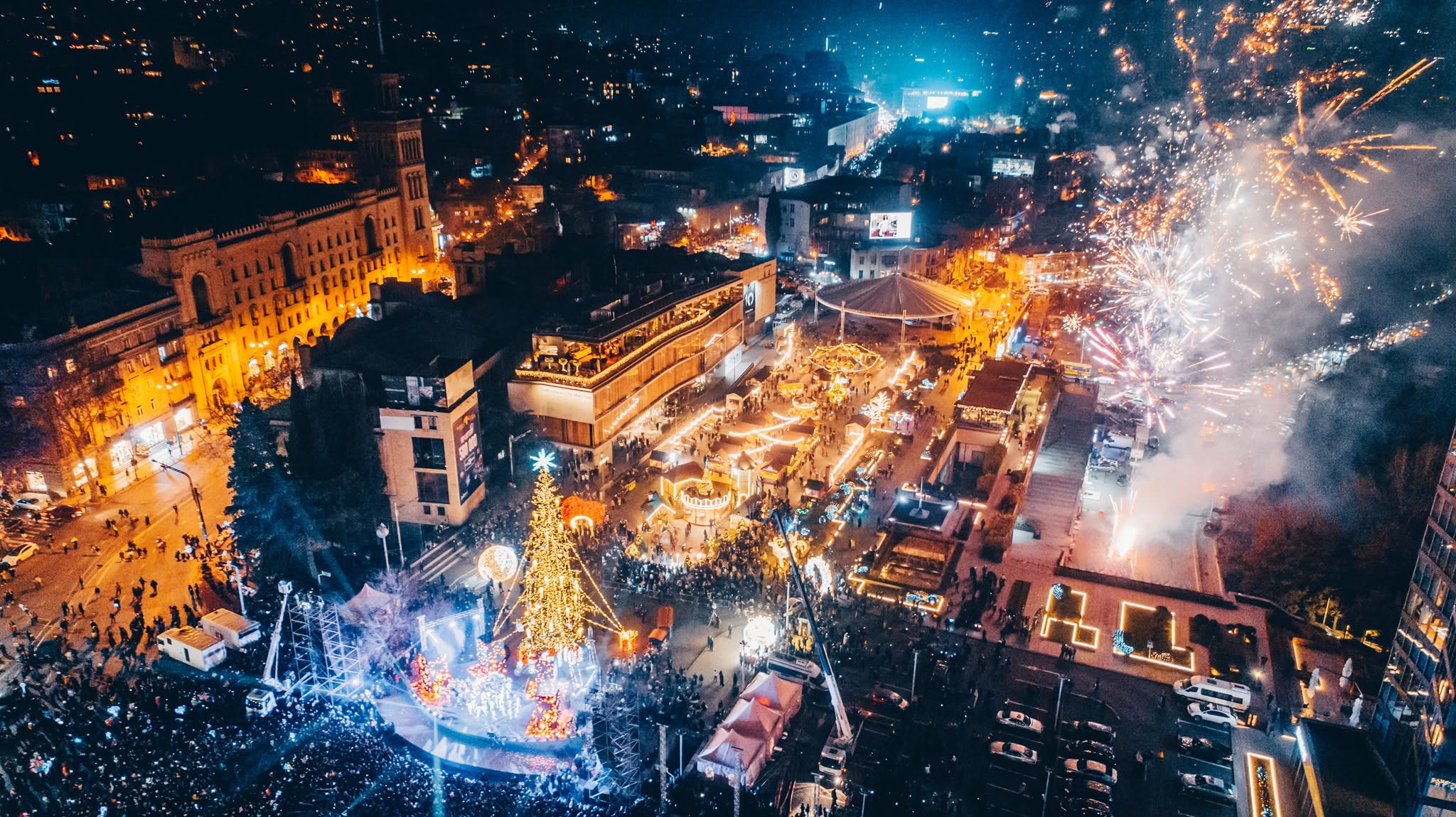 Georgian Christmas Story: 7 Days of Snow, Firelight and Traditions (Racha & Basileti)